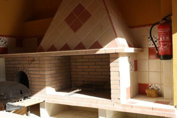 Los Ferroviarios Estacion de Chinchilla エクステリア 写真