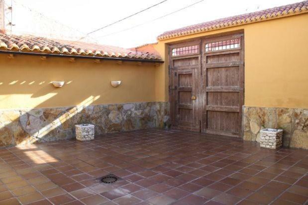 Los Ferroviarios Estacion de Chinchilla エクステリア 写真